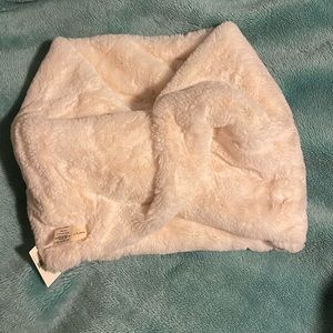 Anthropologie muff- infinity scarf